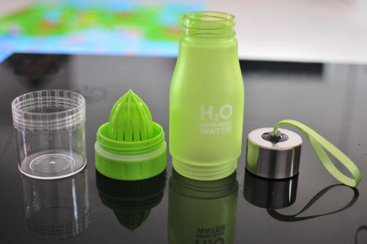 680ml Water Bottle plastic Fruit bottle Infuser Drink Outdoor Sports Juice lemon Portable Kettle