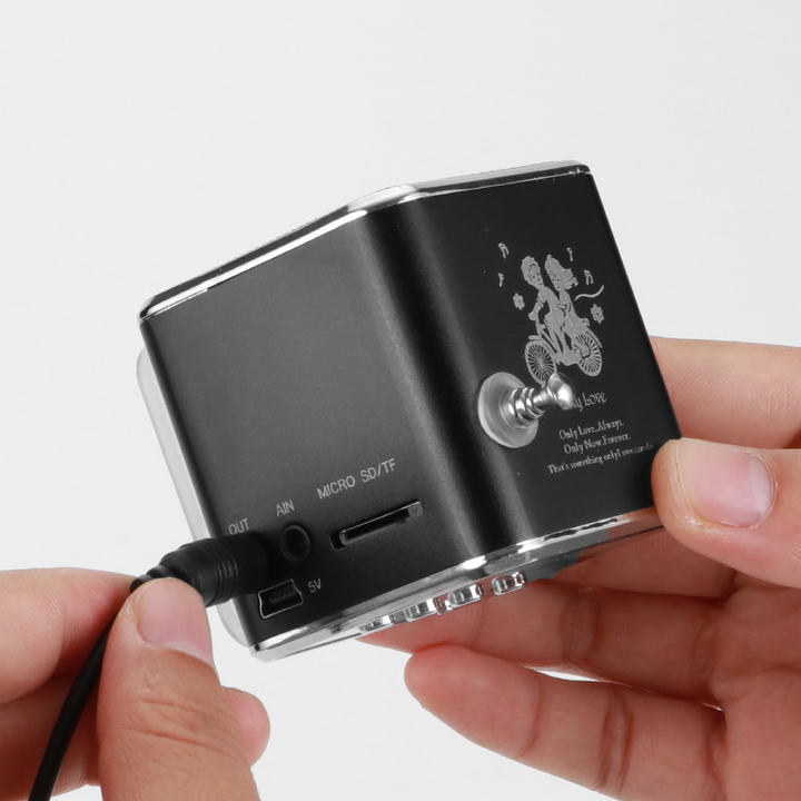 TD-V26 Mini Speaker Portable MP3 Music Player  LCD Support FM Radio Micro TF SD Stereo Loudspeaker