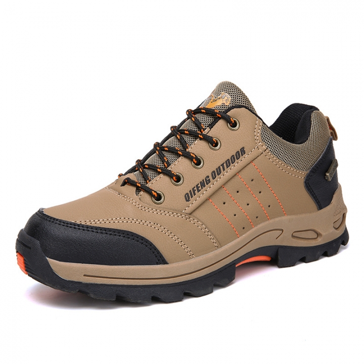 Men Climbing Shoes Fashion Winter/Spring Waterproof Hiking Boots Couple Non-slip Leather Shoes