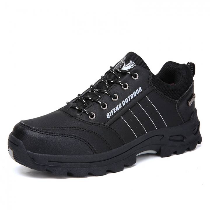 Men Climbing Shoes Fashion Winter/Spring Waterproof Hiking Boots Couple Non-slip Leather Shoes