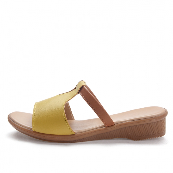 Women Leather Sandals Fashion Genuine Leather Shoes Breathable Sandals Comfortable Beach Slippers
