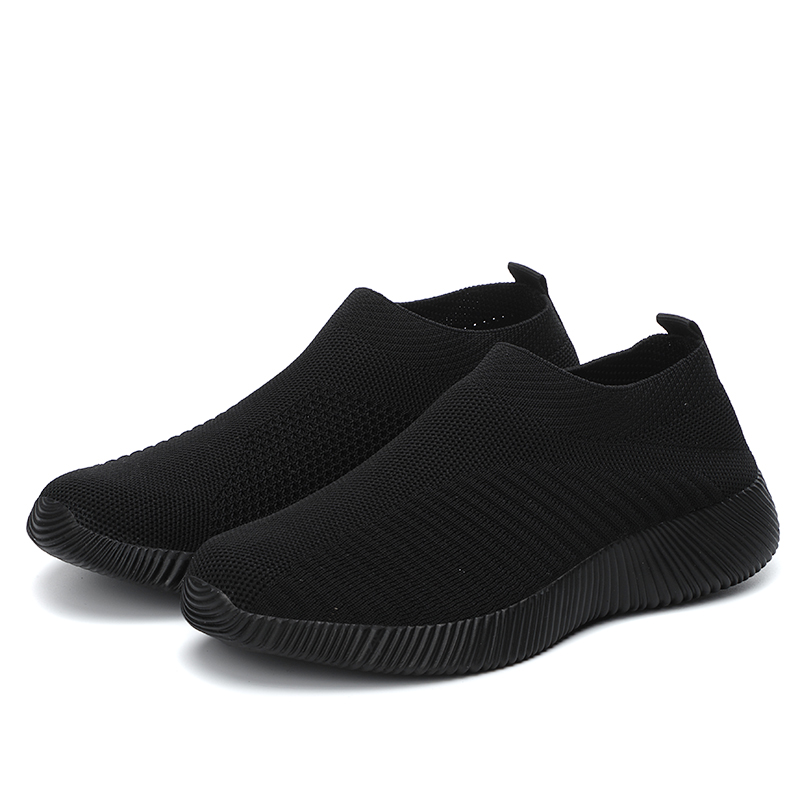 Women Breathable Mesh Running Shoes Plus Size Casual Slip-on