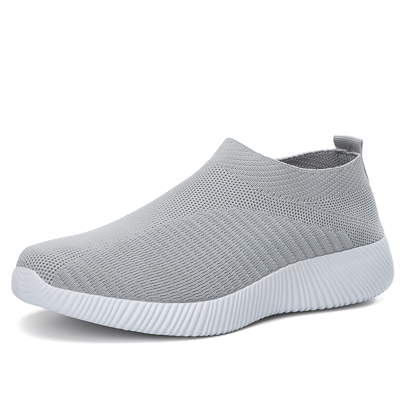 Women Breathable Mesh Running Shoes Plus Size Casual Slip-on