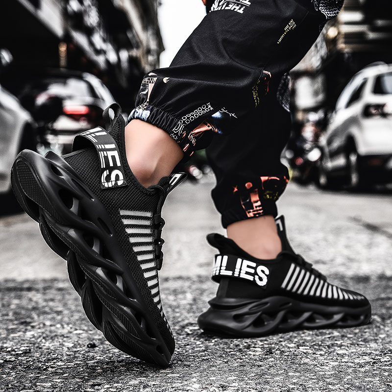 Fashion Men Sport Shoes Breathable Mesh Running Shoes Non-slip Lightweight Sneakers Plus Size Shoes