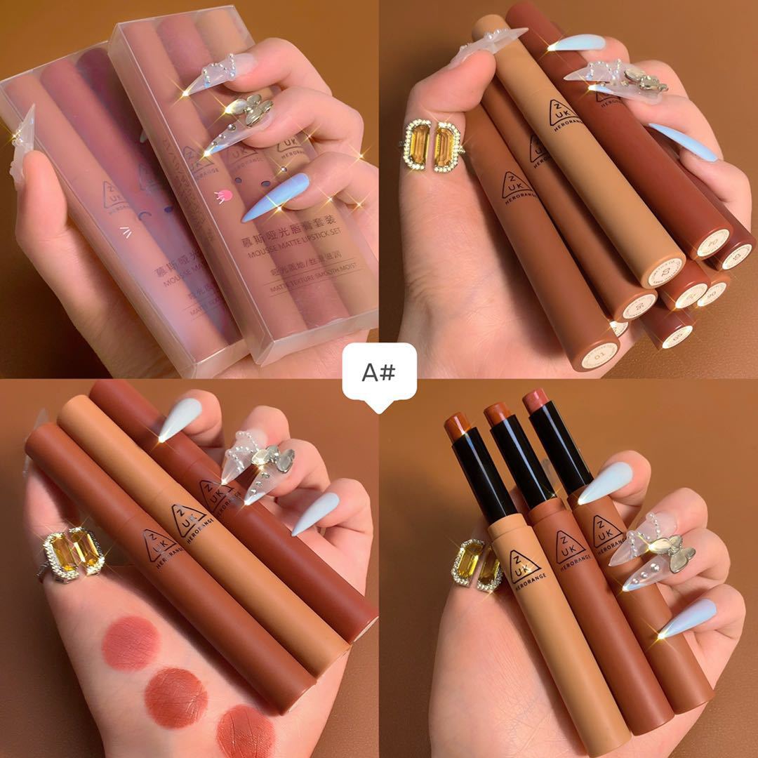 Gift box with 3-color lipstick thin pipe smoke pipe Lip Glaze matte fog lipstick set