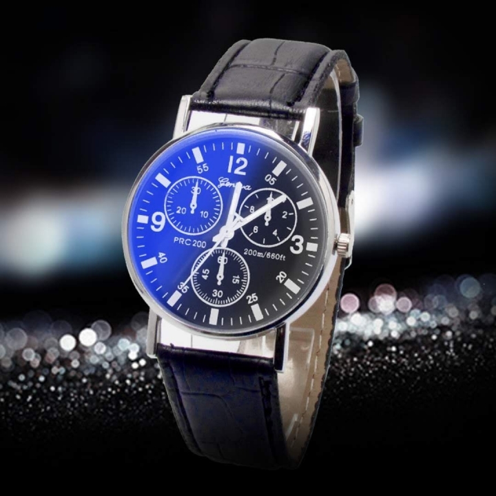 Wholesale and retail Man business watch quartz watch man smart watch glass Luxury belt SO fashion!