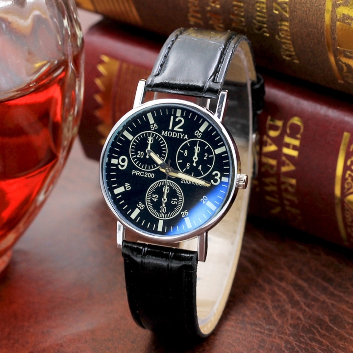 Wholesale and retail Man business watch quartz watch man smart watch glass Luxury belt SO fashion!