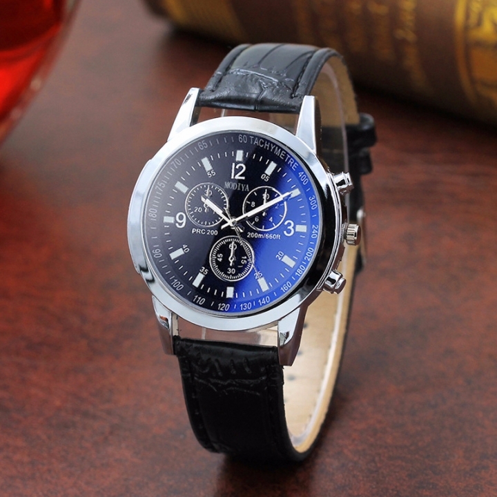 Wholesale and retail Man business watch quartz watch man smart watch glass Luxury belt SO fashion!