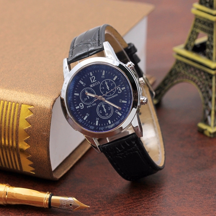 Wholesale and retail Man business watch quartz watch man smart watch glass Luxury belt SO fashion!