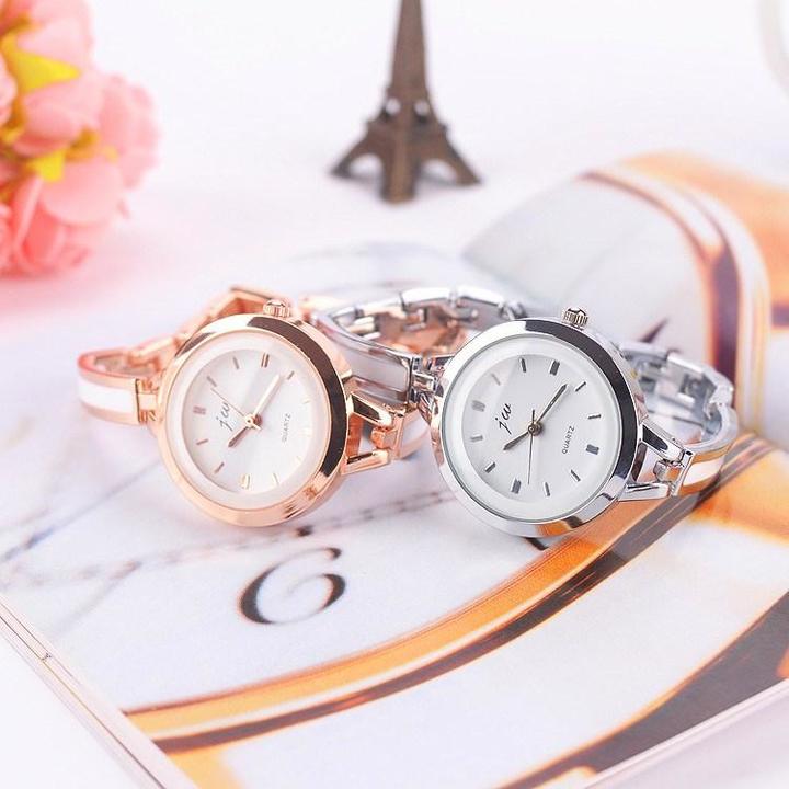 Ladies Fashion Elegance Bracelet Dress Wristwatches Student Classic Casual Quartz Watches