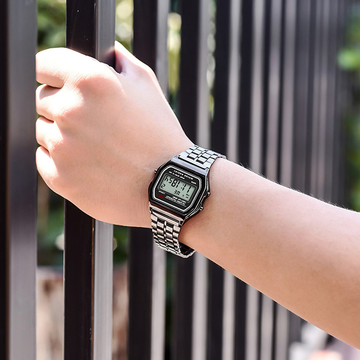 Vintage Sports Watches Best Sell for Unisex Gold Silver Digital Wrist Watches