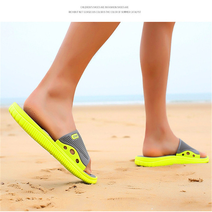 Summer Slippers, Indoor and Outdoor Bathroom Slippers, Men's Sandals