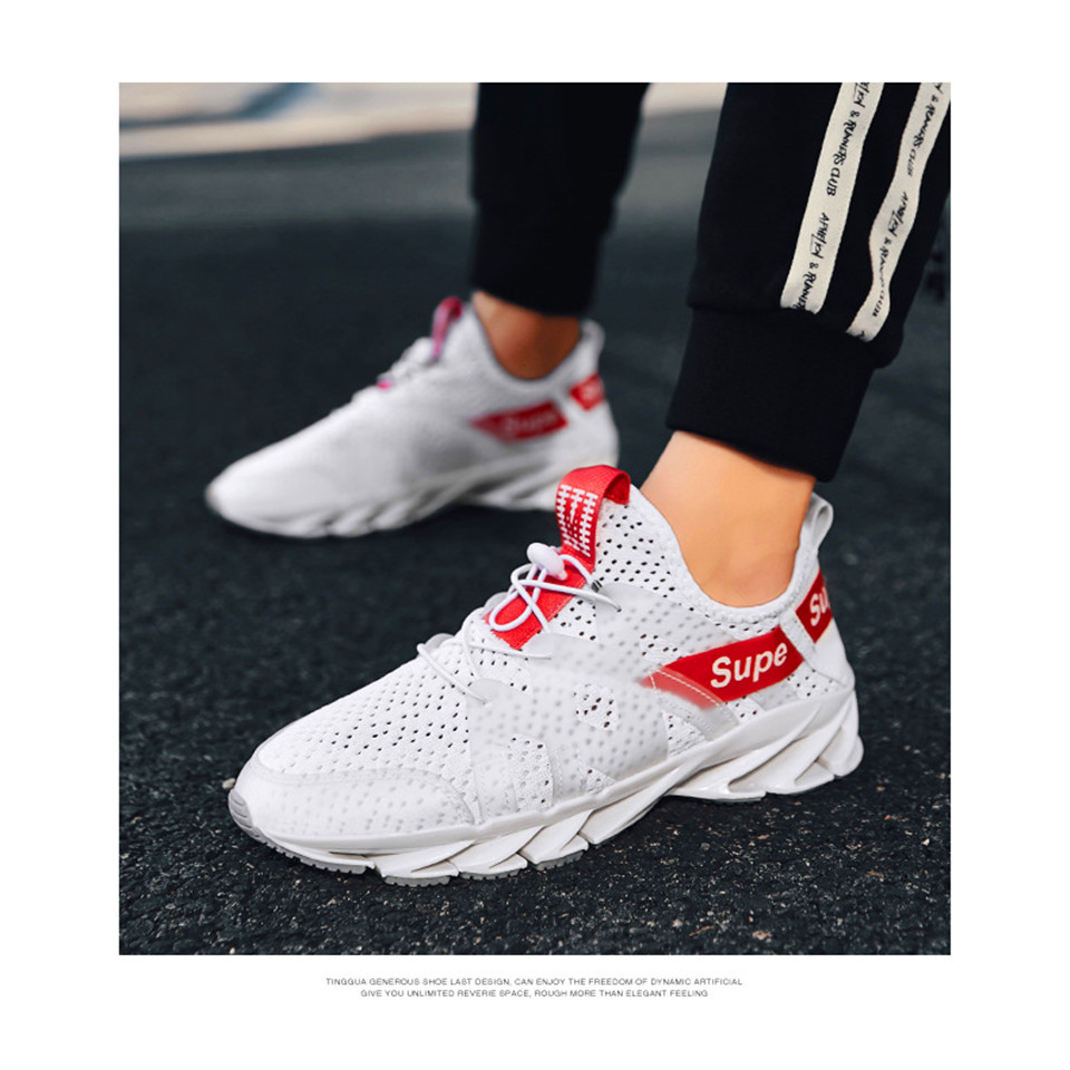 New Style Small White Shoes Breathable Large Size Men's Knife-edge Sports Leisure Shoes Have a gift