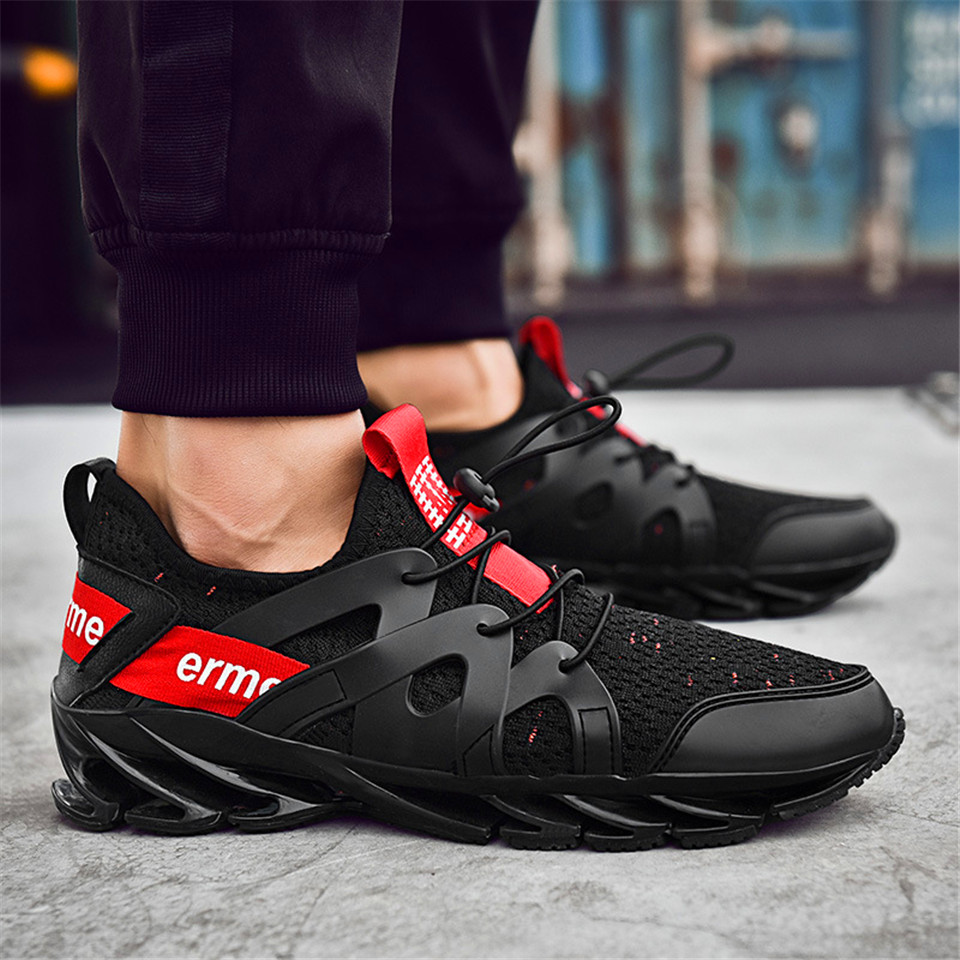 New Style Small White Shoes Breathable Large Size Men's Knife-edge Sports Leisure Shoes Have a gift