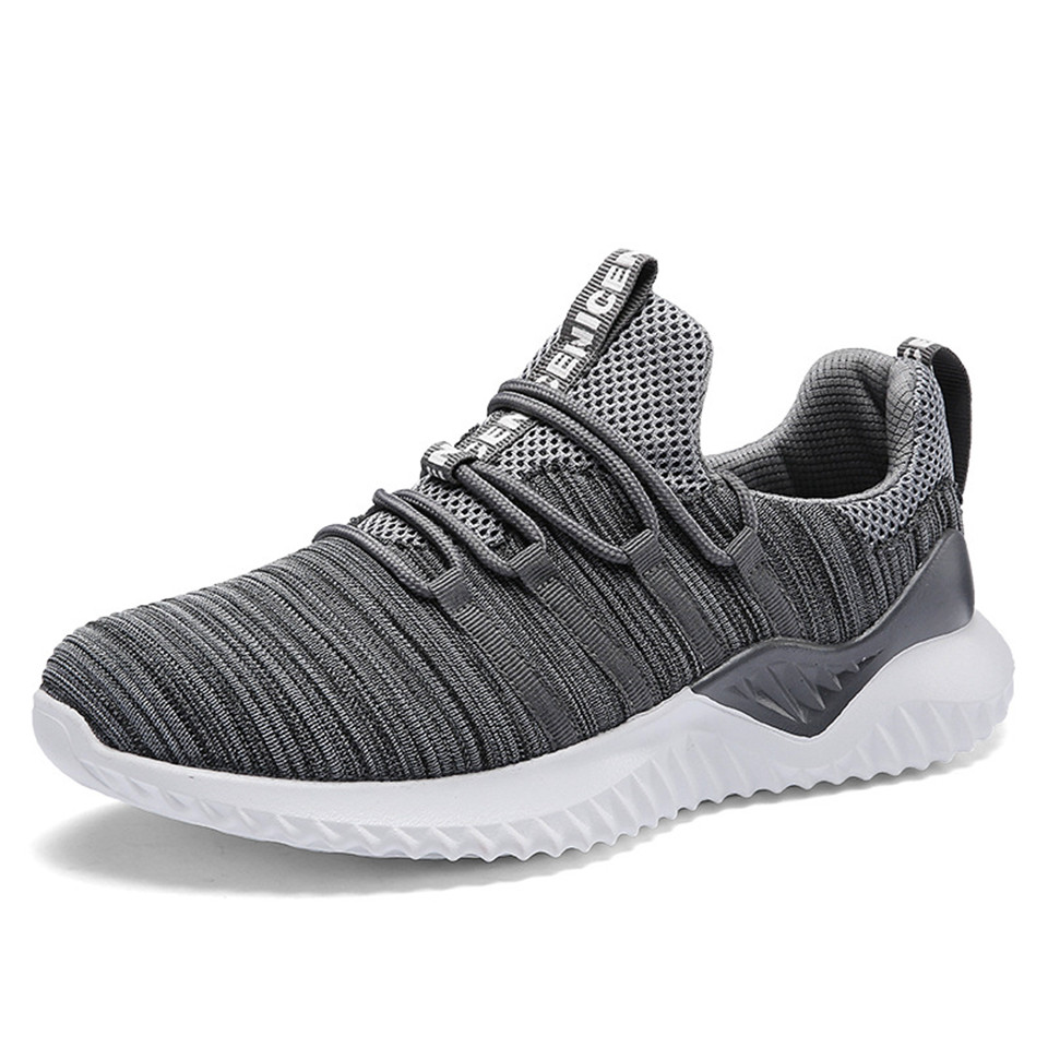 Explosion models large size men's shoes fashion casual shoes breathable sports shoes have a gifts