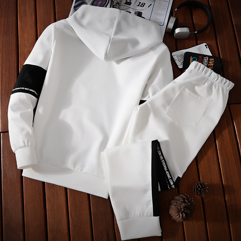 Suits Men's T- shirt New Sports Leisure Suit Young Men Slim Two Pieces (Clothes+Trousers) Suit