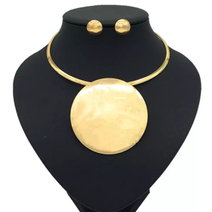 Bridal necklace set   Exaggerated alloy wafer pendant ornaments