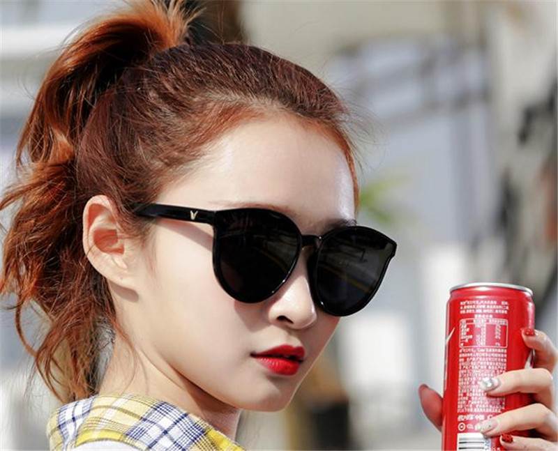 Sunglasses girl anti-UV sunglasses women star street shooting polarized ins super fire glasses