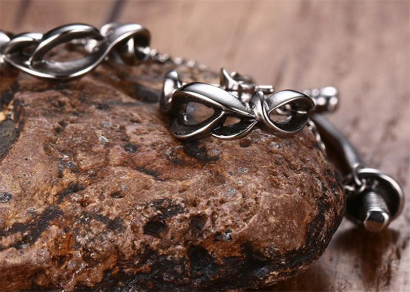 New listing Punk style men's sword earrings Trendy men's earrings Fashion gifts