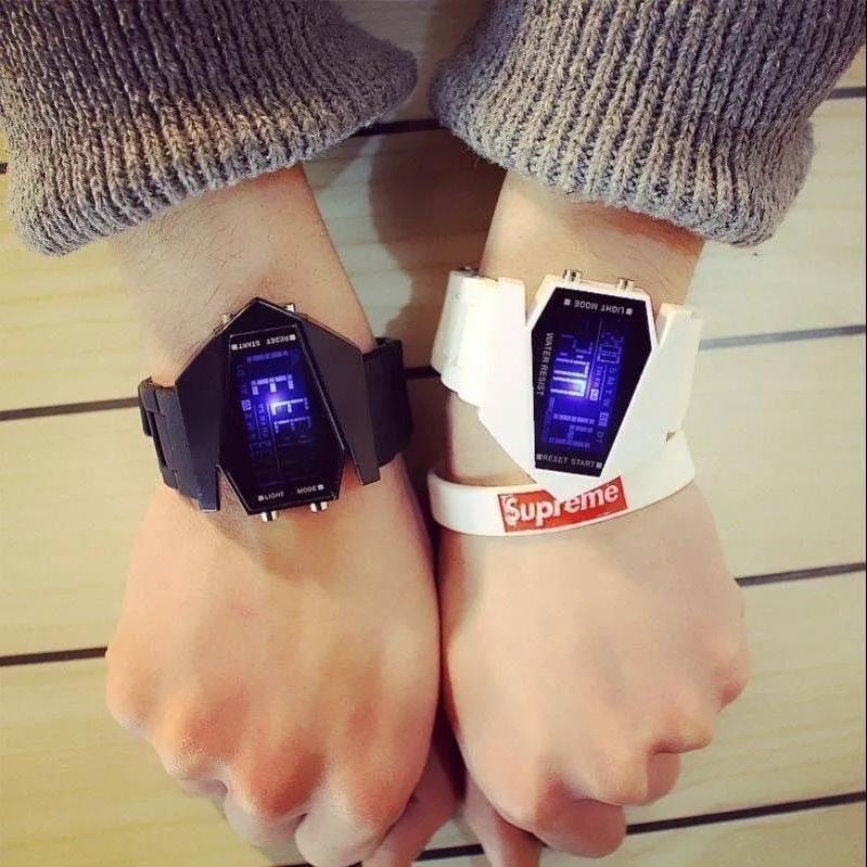 LED Watch Fashion Trend Student Luxury Clocks Men Women Couple Multi-Function Sports Electronic Alarm Digital Watches Parejas