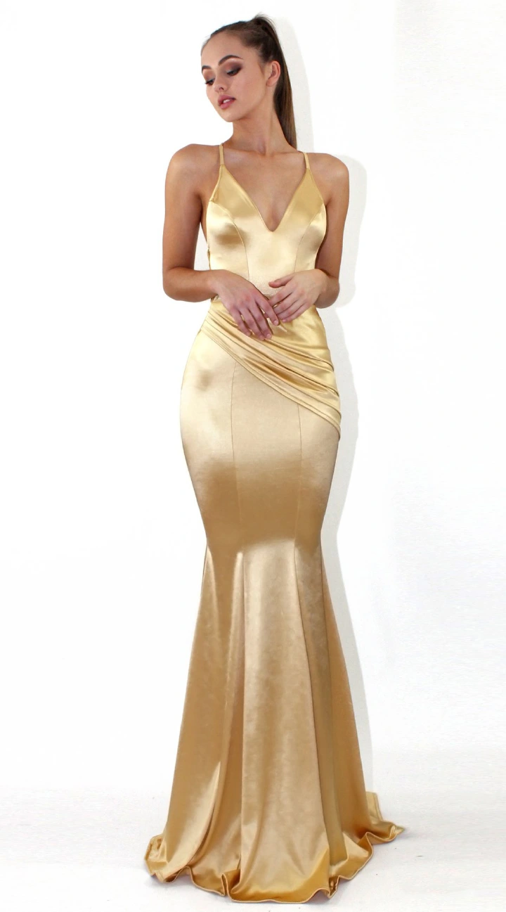 2023 Europe, America and Africa New Women's Dress Sexy Deep V Halter Color Dress Sexy Personalized Evening Dress High V Neck Long Buttock Skirt Lady Fish Tail Gallus Dress