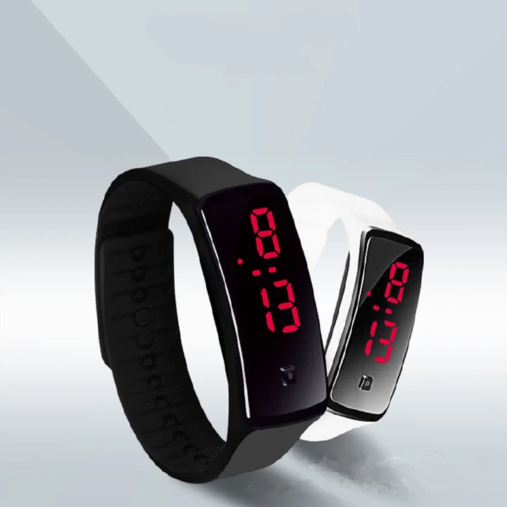 2022New Ladies Watch Kids Watch Bracelet Led Digital Sport Wrist Watch For Man Woman Kids Electronic Clock  Luminous Electronic Watch Fashion Trend Sports Children Simple Bracelet Toy Student Electron