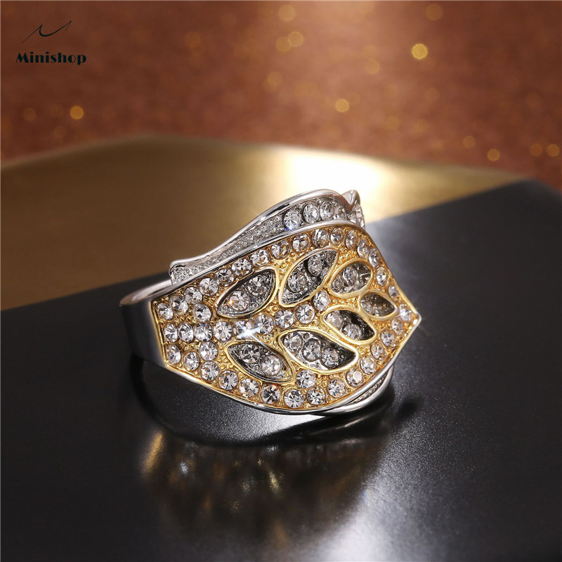 New Luxury Lady Ring with Diamond Set Creative Leaf Color Separation Jewelry Wedding Proposal Ring