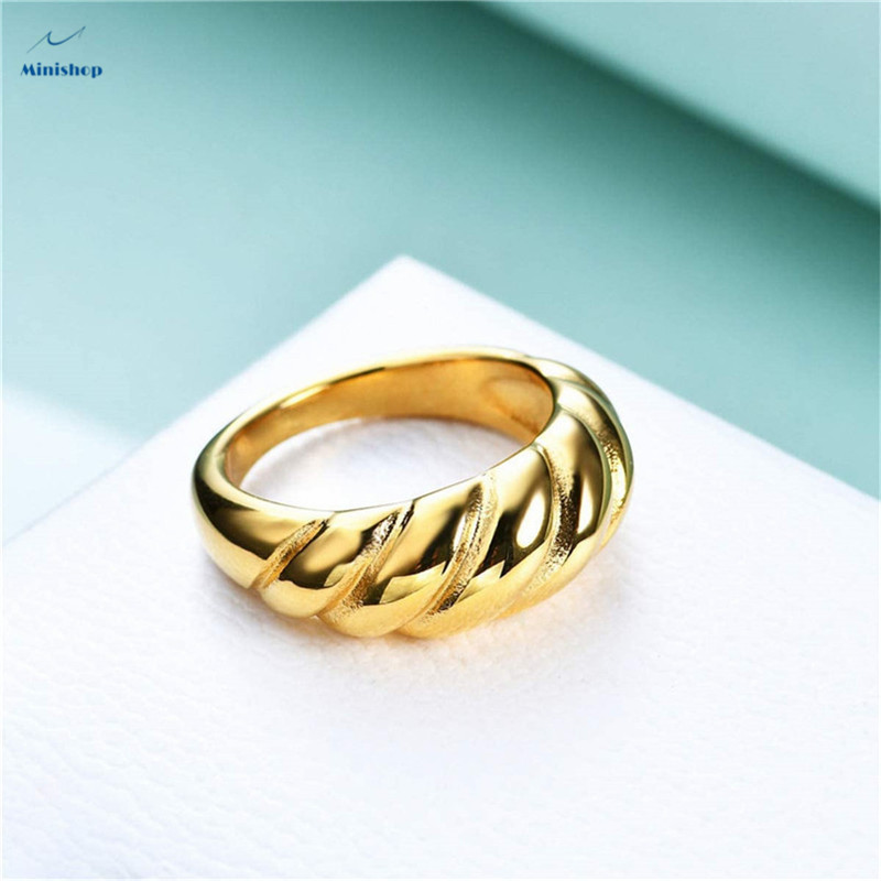 Women New Fashion Ring lady Twisted Ring Gold Croissant Ring Gold Horned Face Dome Signet Ring