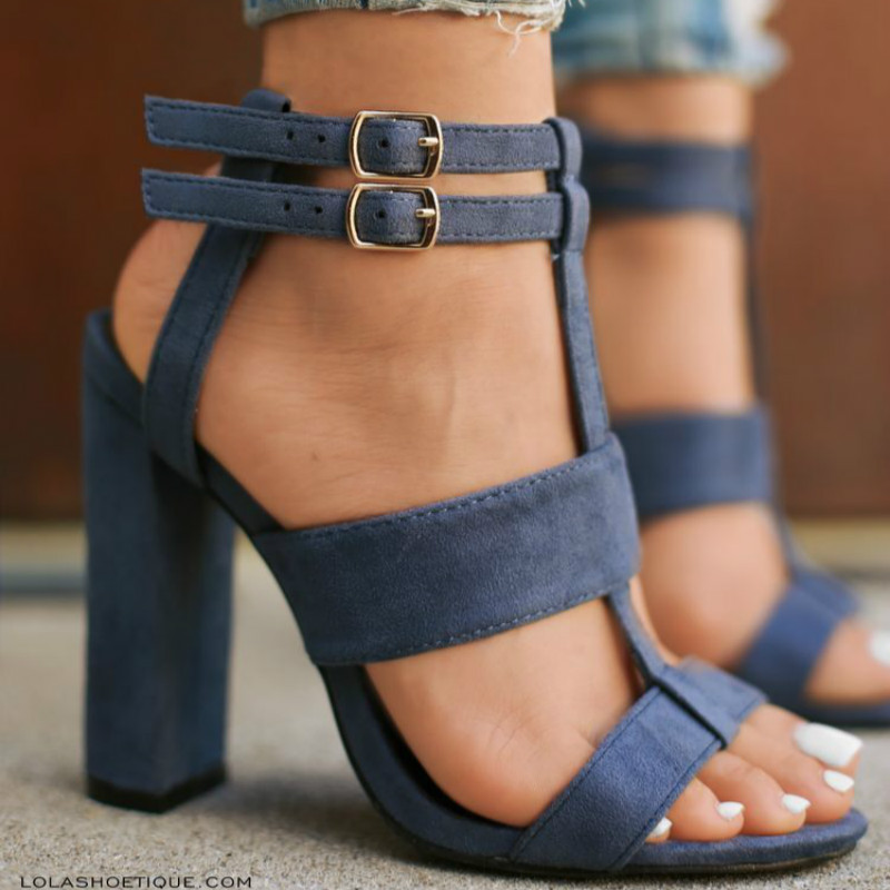 European and American hollow round head thick heel sandals buckle belt women's shoes