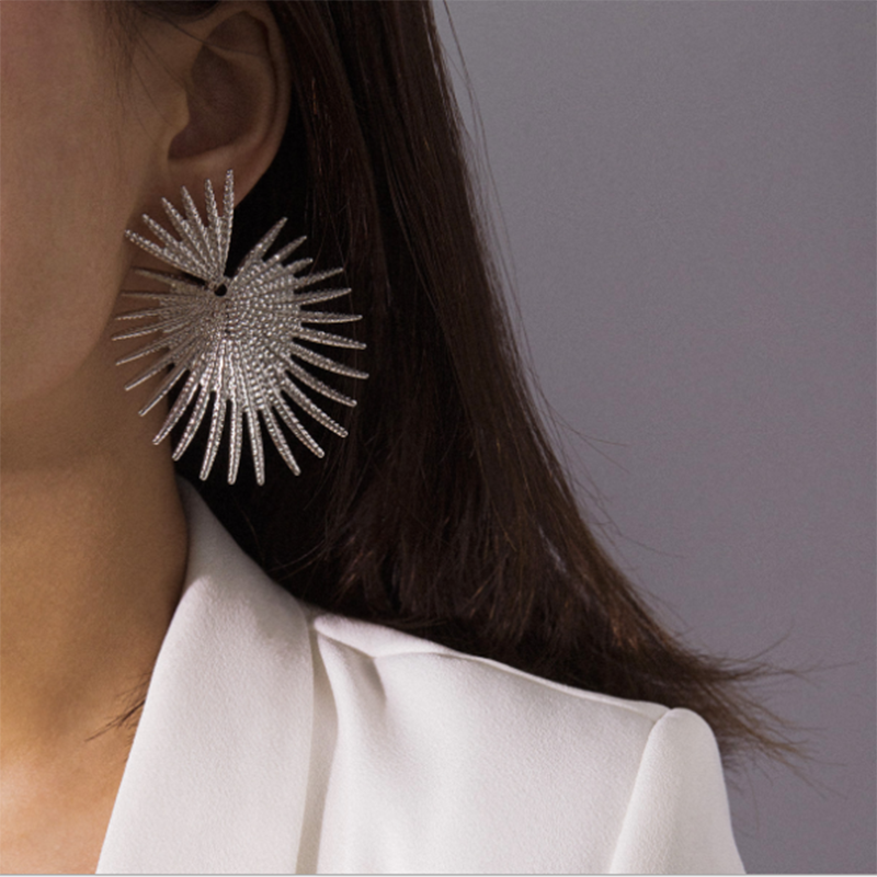 Personality simple fan-shaped exaggerated tassel geometric earrings
