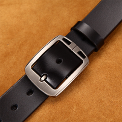 Trendy Retro Men's Leather Cowhide Belt