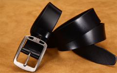 Trendy Retro Men's Leather Cowhide Belt