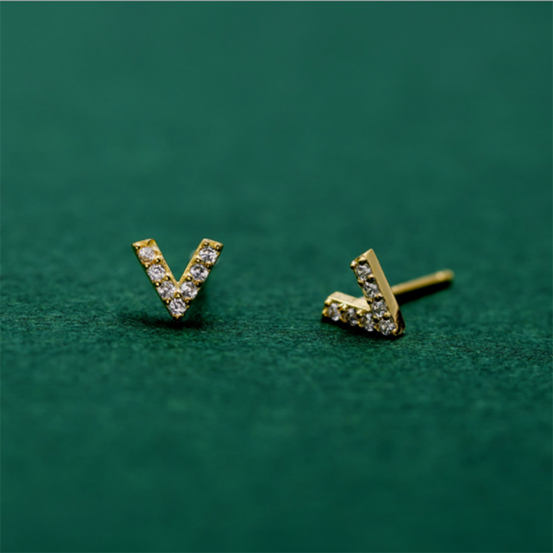 925 Sterling Silver Simple Small V-Ear Stud Earrings