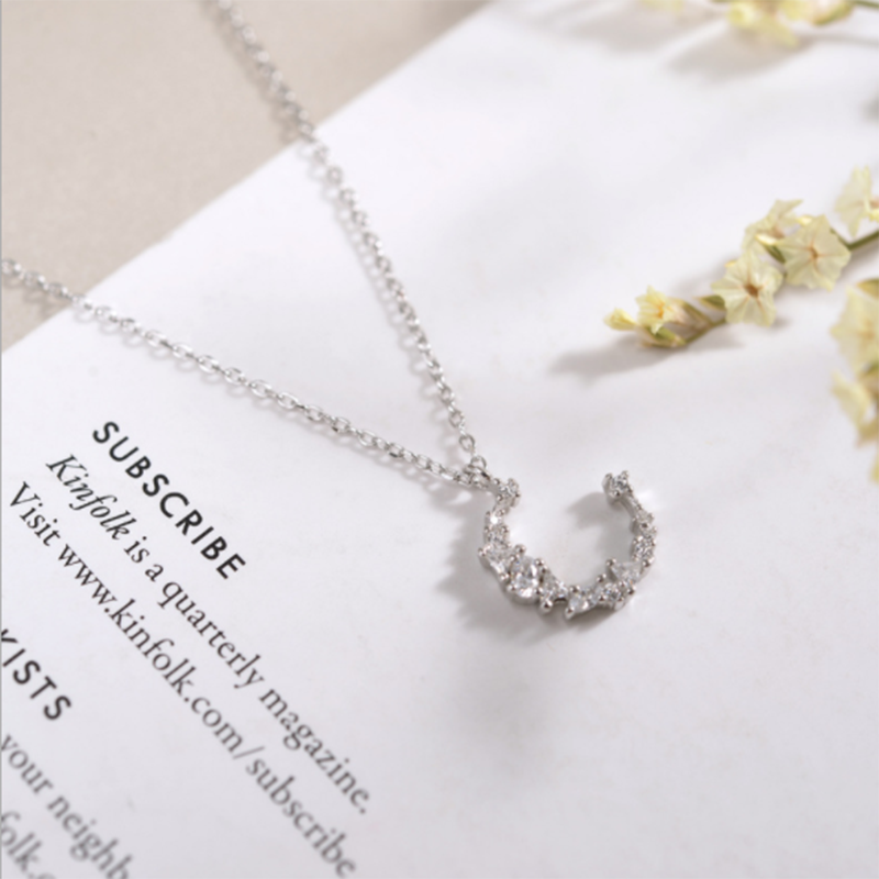 Moon Irregular Diamond s925 Sterling Silver Crescent Clavicle Chain