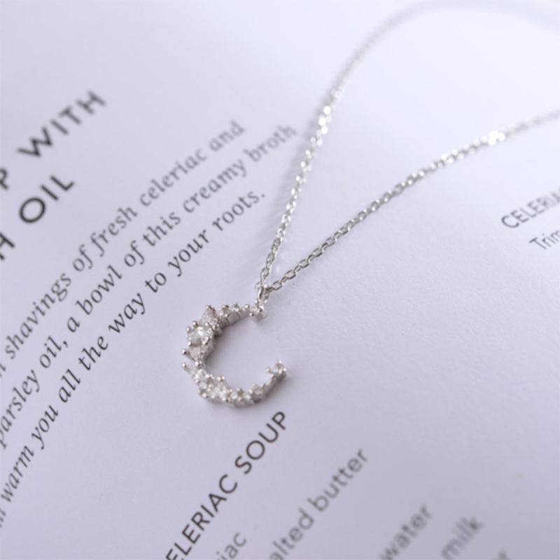 Moon Irregular Diamond s925 Sterling Silver Crescent Clavicle Chain