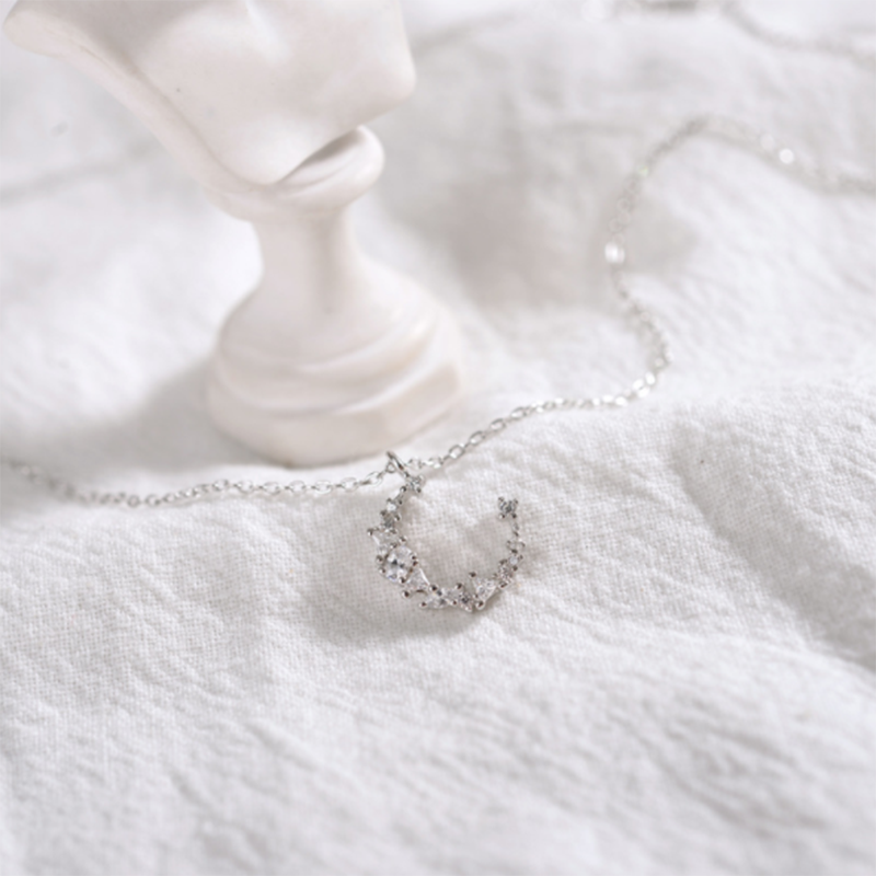 Moon Irregular Diamond s925 Sterling Silver Crescent Clavicle Chain