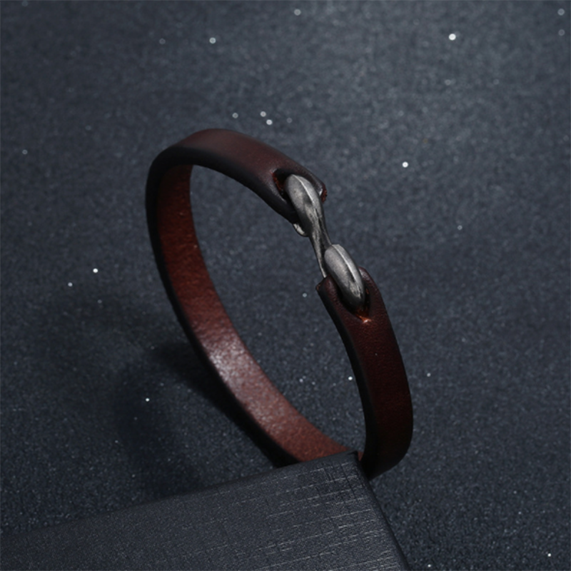 Fashionable Wild Punk Rock Leather Bracelet (Men's Other)