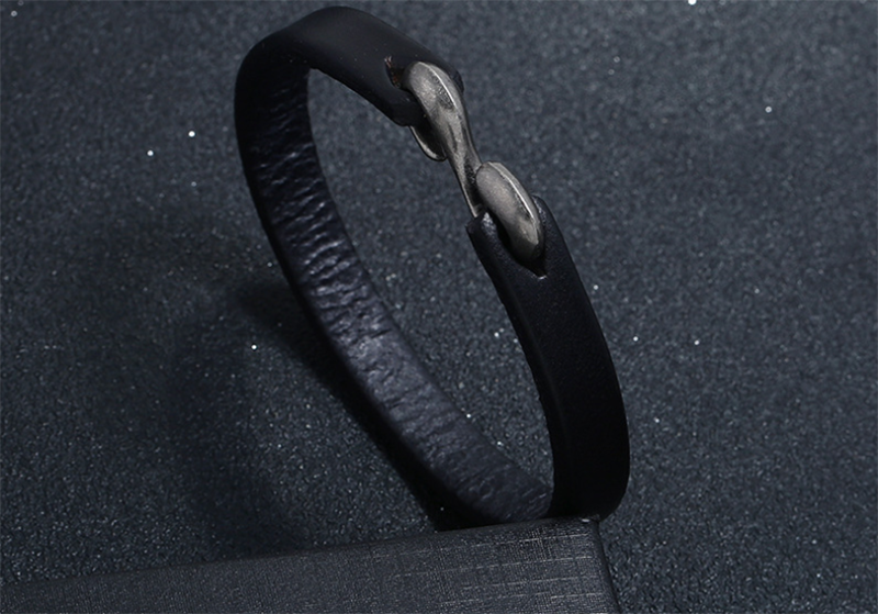 Fashionable Wild Punk Rock Leather Bracelet (Men's Other)