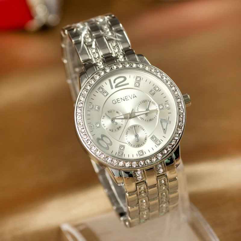 Stylish alloy diamond quartz watches men and women Steel belt watchs watche ladies fashions watched