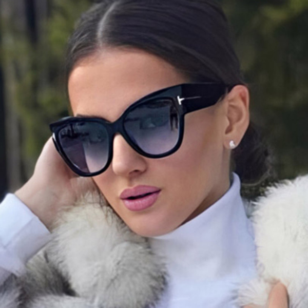 Women Sunglasses  New Fashion Brand Designer Cat Eye Female Gradient Points Sun Eyeglasses