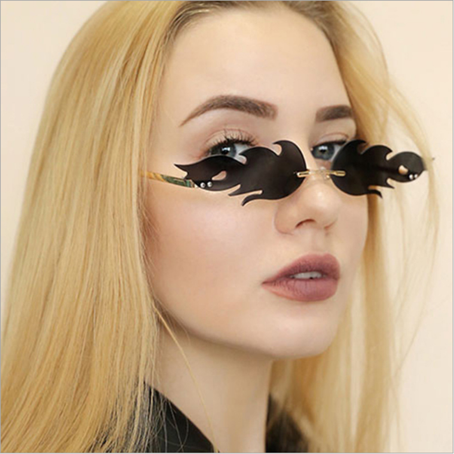 European and American personality trend flame-shaped sunglasses, colorful glasses (Mysterious gifts
