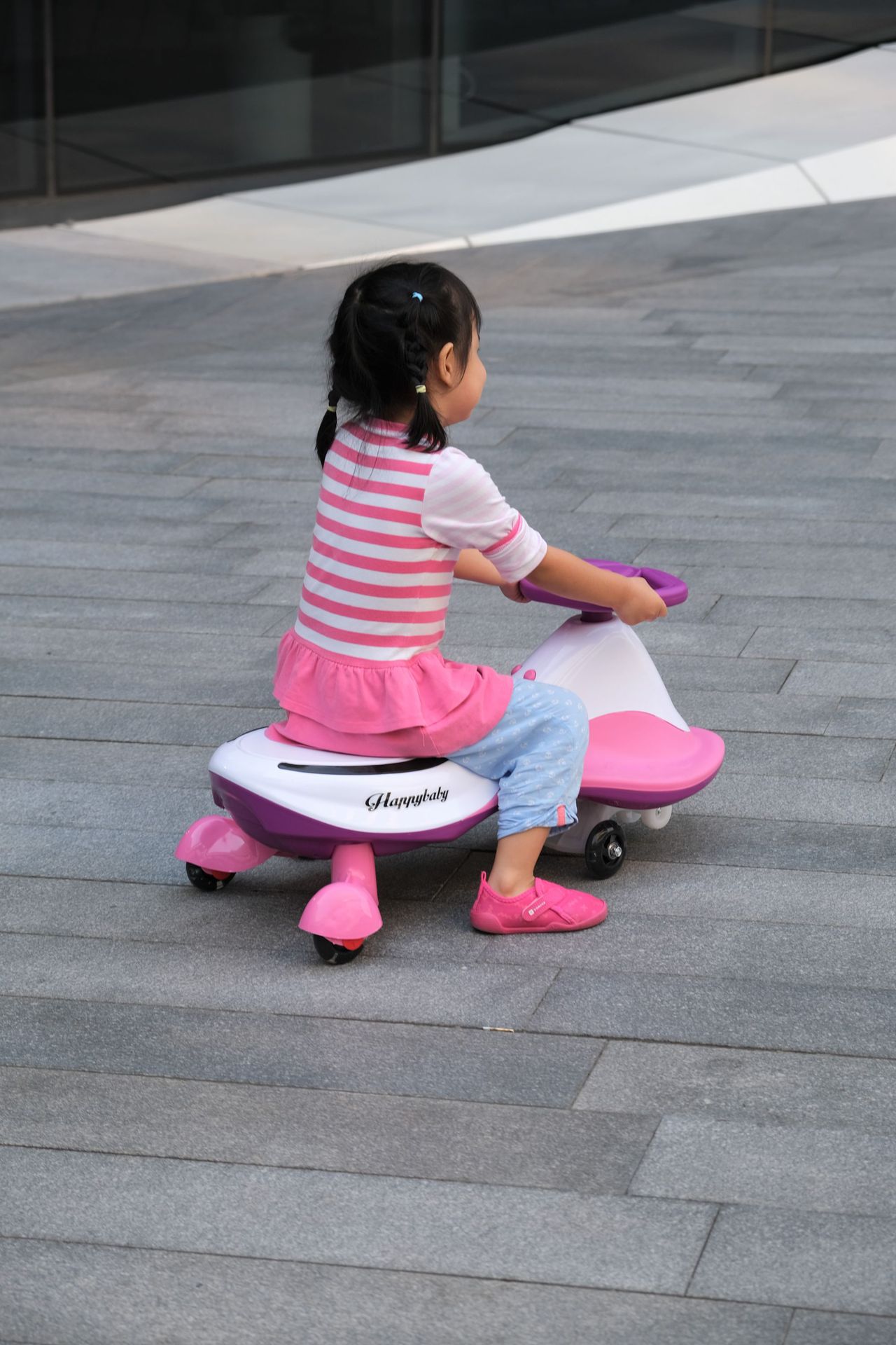 Children's twist car 1-3-6 years old boys and girls' swing car sliding toy with light music