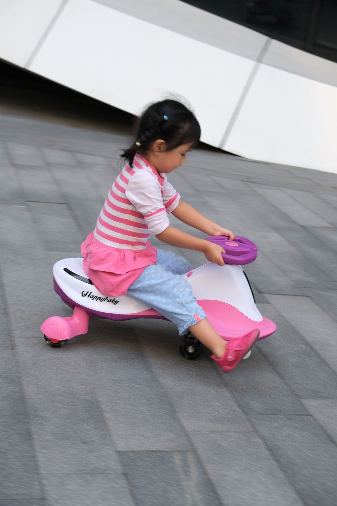 Children's twist car 1-3-6 years old boys and girls' swing car sliding toy with light music