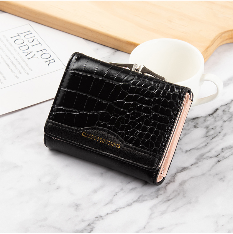 Women's short retro three fold folding Student Korean simple multi card crocodile coin zero wallet