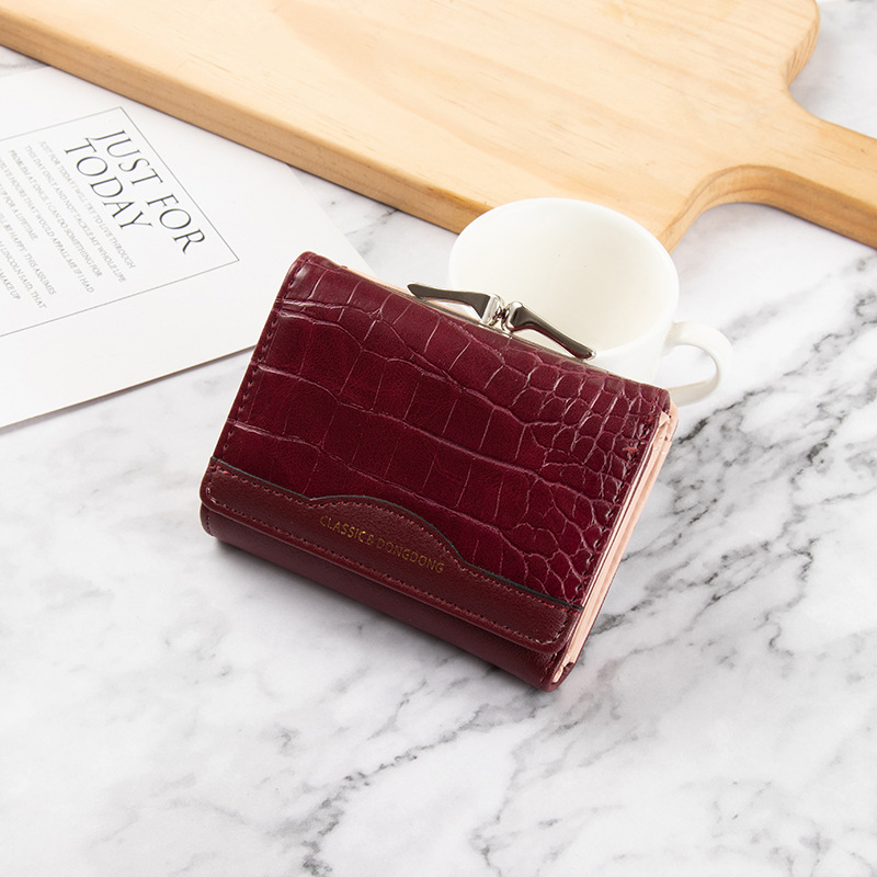 Women's short retro three fold folding Student Korean simple multi card crocodile coin zero wallet