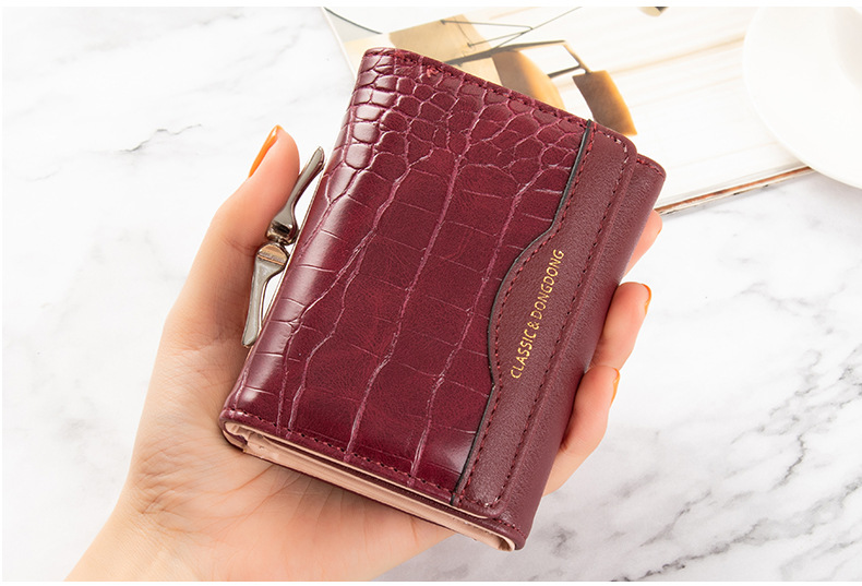 Women's short retro three fold folding Student Korean simple multi card crocodile coin zero wallet