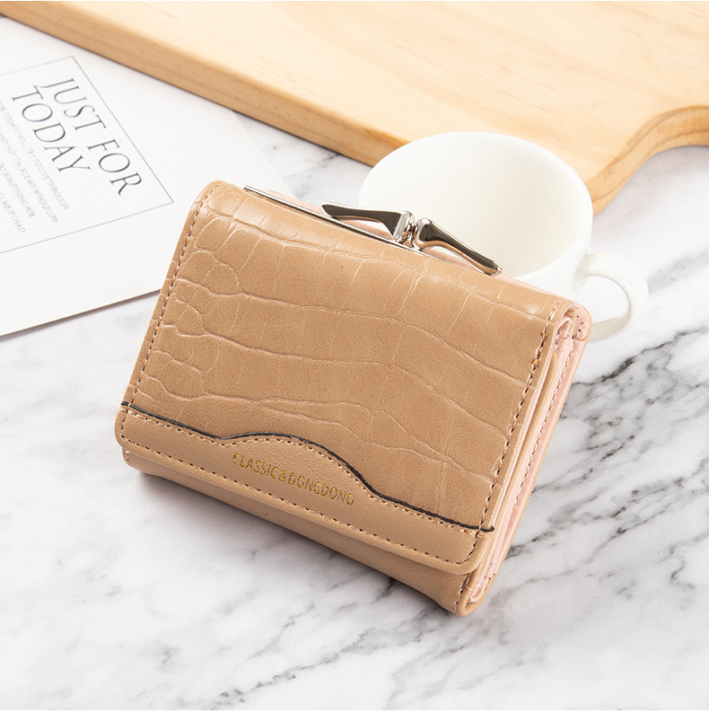 Women's short retro three fold folding Student Korean simple multi card crocodile coin zero wallet