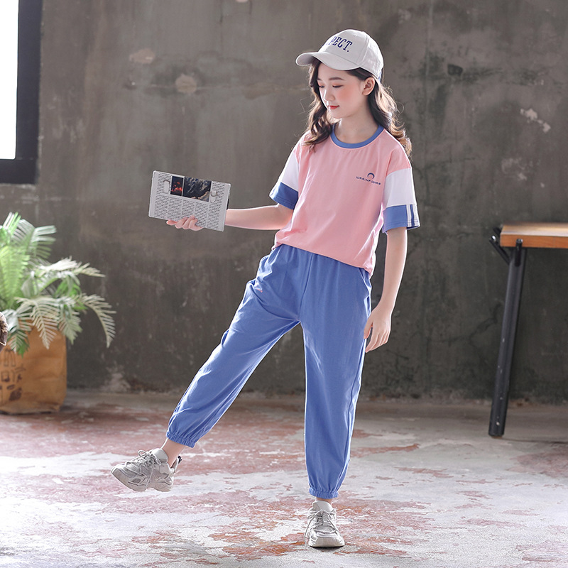 Summer new girl's foreign style leisure suit: two piece student suit with Korean Short Sleeve shorts