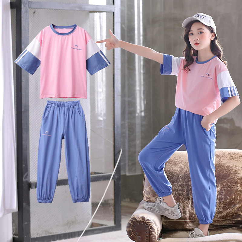 Summer new girl's foreign style leisure suit: two piece student suit with Korean Short Sleeve shorts