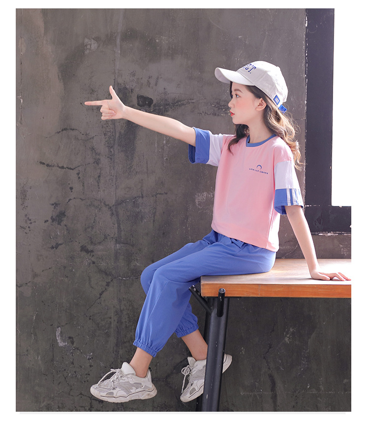Summer new girl's foreign style leisure suit: two piece student suit with Korean Short Sleeve shorts